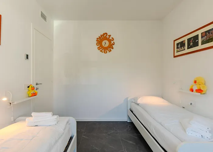 Sunny House By Interhome