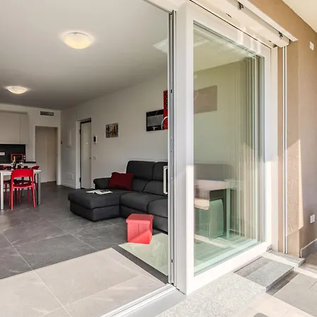 Sunny House By Interhome *